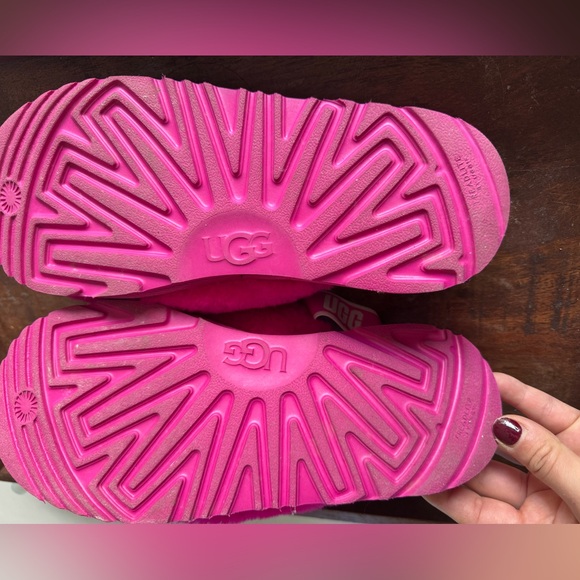 UGG Fluff Yea clog - Picture 3 of 5